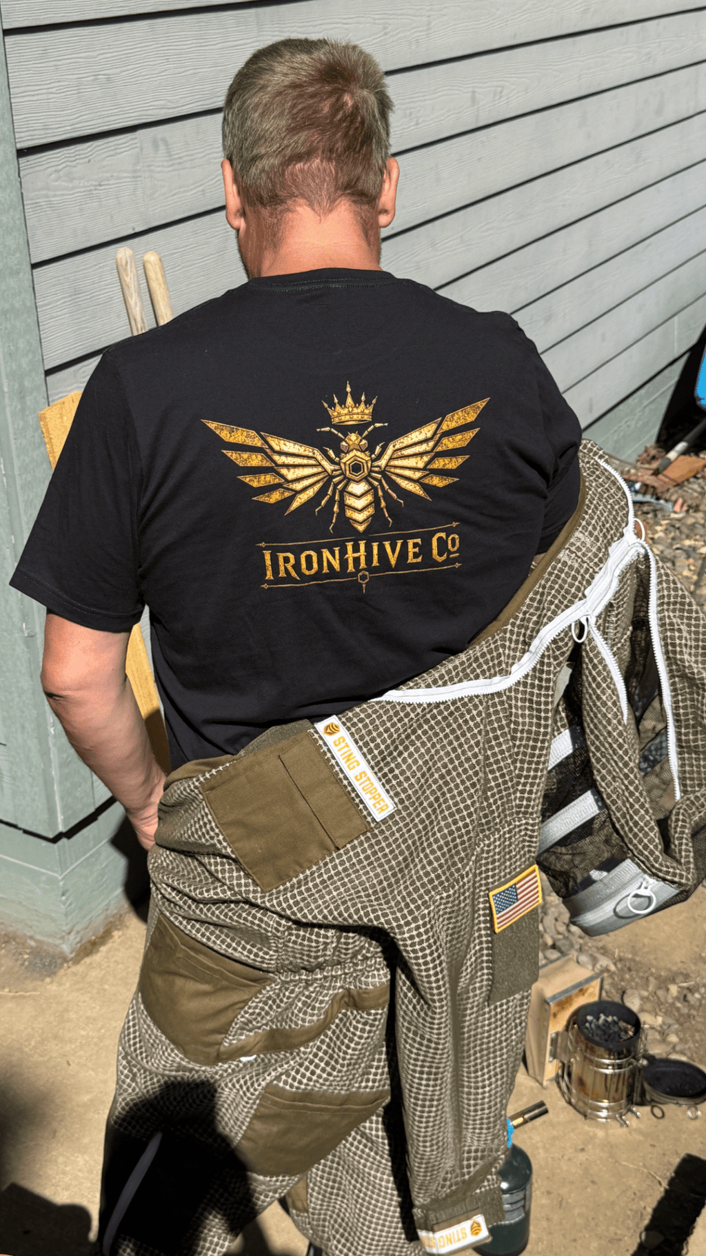 House Colors Graphic Tee – IronHive Co.