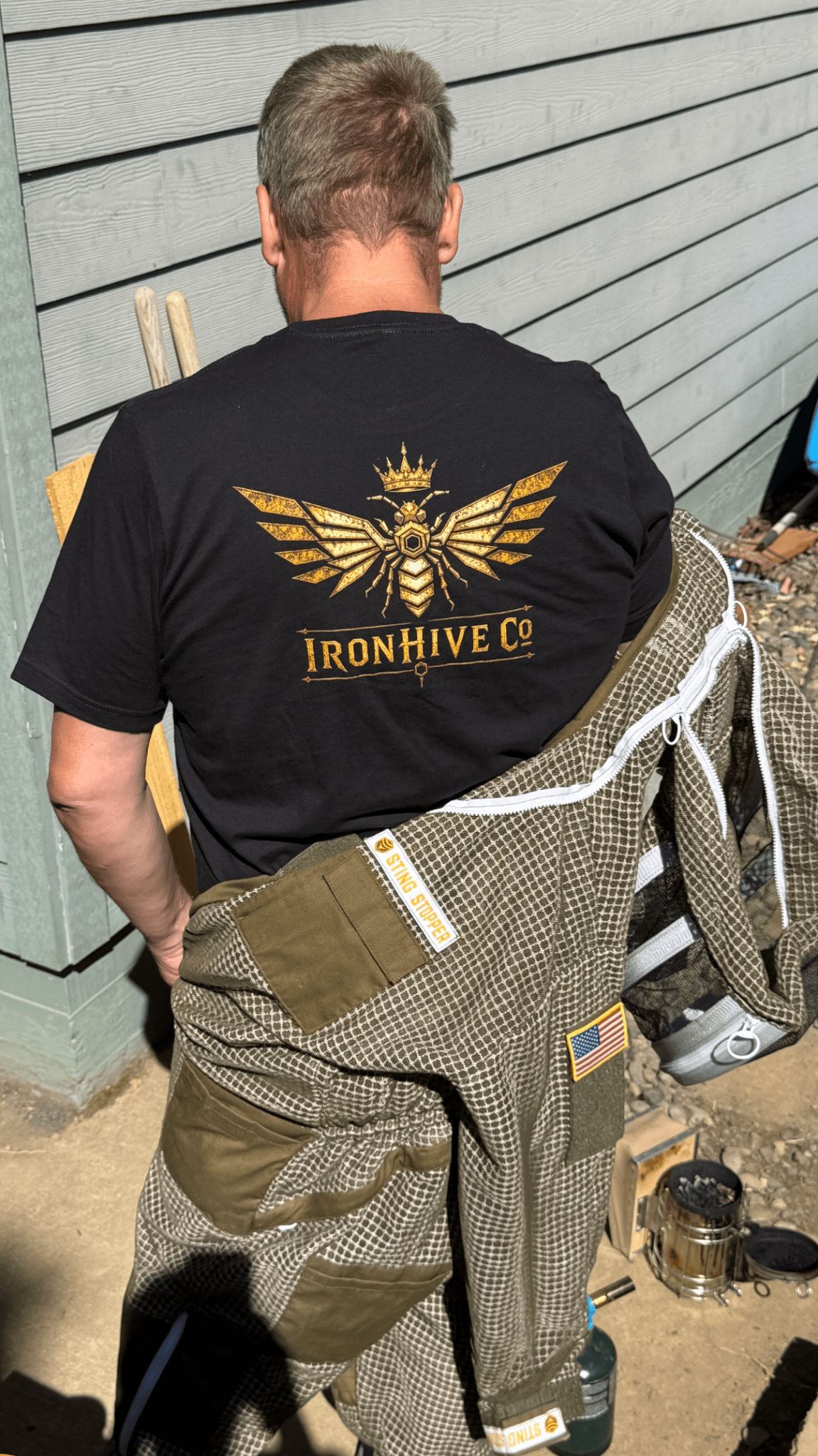House Colors Graphic Tee – IronHive Co.
